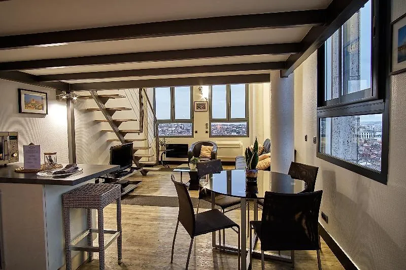 Haut Lofts - Toulouse Centre Ramblas 4*,  France